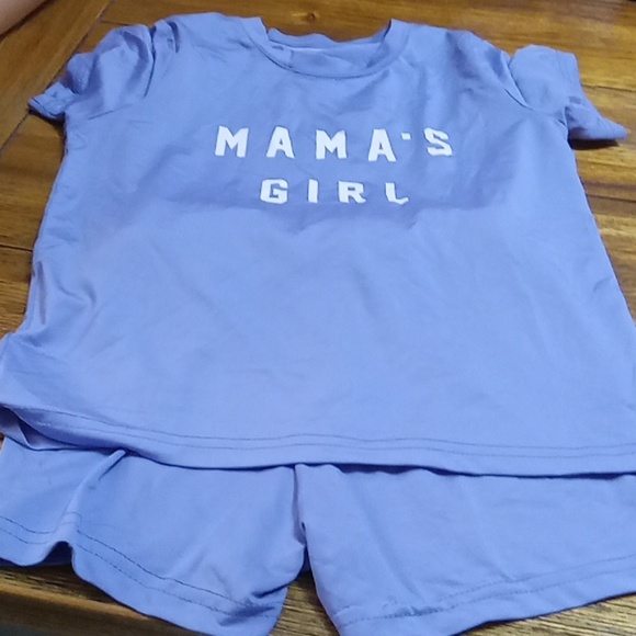 Bundle of girls short sets - Picture 2 of 4